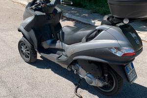 Piaggio Mp3 250
