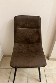 Lotto di 4. Sedie in camoscio