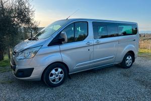 Van 9 posti Ford Tourneo Custom 1 serie