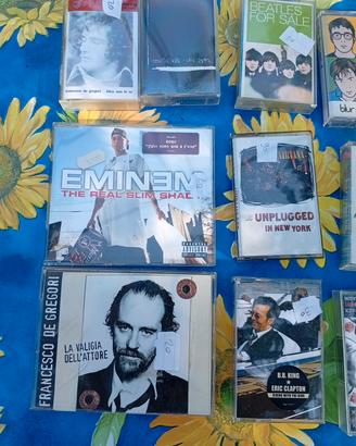 Cassette e CD.