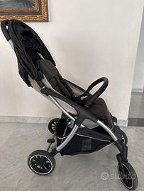 Passeggino leggero Pali