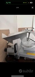 Affettatrice piastra ad induzione e friggirtice
