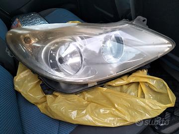 Faro Opel Corsa 