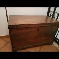 Cassapanca in legno antica