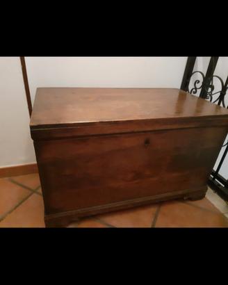 Cassapanca in legno antica