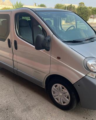 Nissan primastar 9 posti