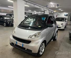 Smart ForTwo CABRIO 1.0 interni in pelle