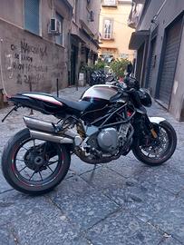 MV Augusta Brutale 910