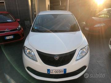 Lancia Ypsilon 1.0 FireFly 5 porte S&S Hybrid Ecoc