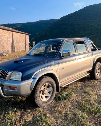Mitsubishi L200 2.5 TDI 4WD Double Cab Pick-up GLS