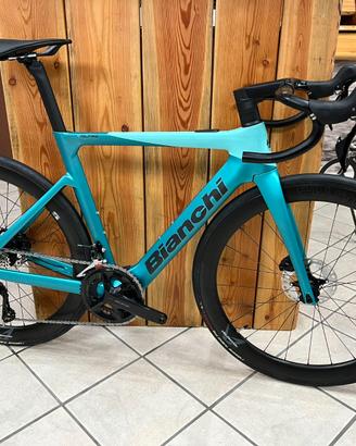 Bianchi E-OLTRE tg 53 NEW Shimano 105 2x12