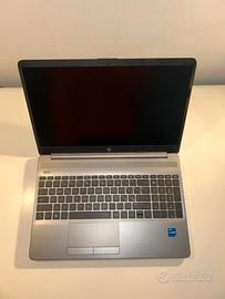 HP 250 G8 I5 SSD256