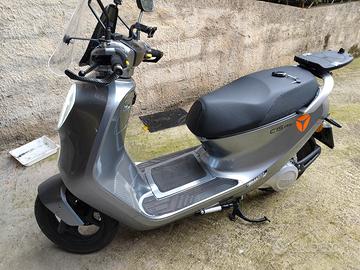 scooter elettrico 