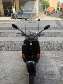 Piaggio Vespa ET 50 4T (2011) - Nera -