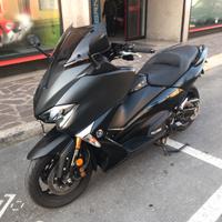 Yamaha TMAX anno 2018 colore nero