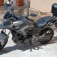Honda NC 750 x -cambio manuale super accessoriata