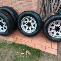Cerchioni con gomme