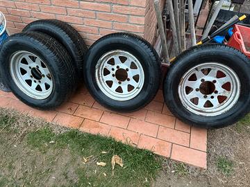 Cerchioni con gomme