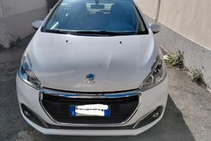 Peugeot 208 PureTech 82 5 porte Allure