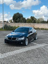BMW 330d 2011