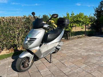 Scooter Leonardo Aprilia 125