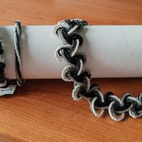 Collana e bracciale serpente in perline di vetro
