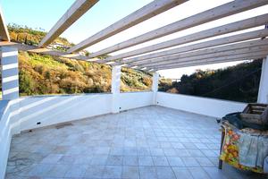 Ampio appartamento a pochi km dal mare