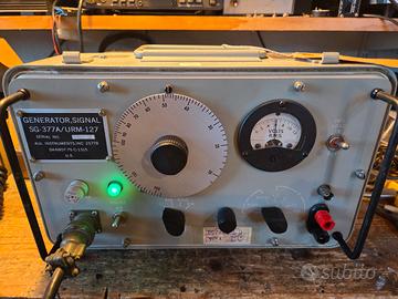 Generatore di bassa frequenza URM 127