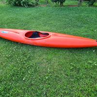 Canoa/Kayak in plastica 3.95m