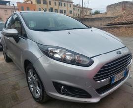 FORD Fiesta 6ª serie - 2014