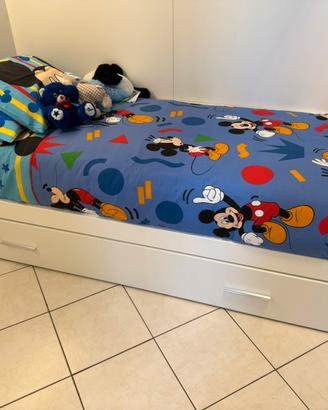 Letto doppio singolo con inserto sagomato