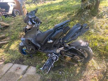 Aprilia sr 50 (leggere descrizione)