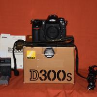 NIKON D300s