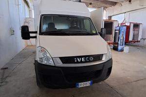 AUTONEGOZIO paninoteca ambulante food truck