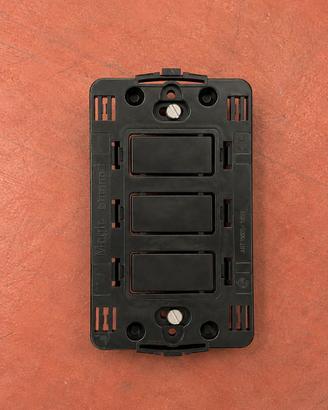 500 Supporti BTicino Magic 503 originali – nuovi