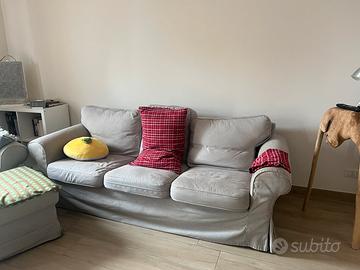 Divano , poltrona e poggiapiedi Ikea