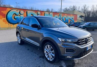 Volksawagen T ROC 4 Motion 4x4 advanced