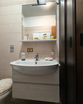 Mobiletto bagno 