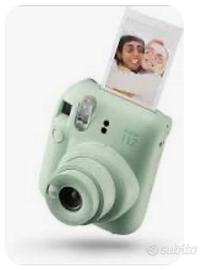 Fotocamera instantanea Fuijfilm INSTAX mino 12