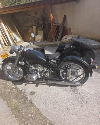 splendido sidecar Chang Jiang 750,