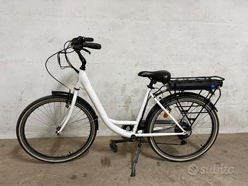Bicicletta elettrica MOMO DESIGN “Ferrara”