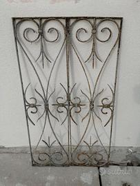 Coppia Inferriate ferro battuto pannelli decoro