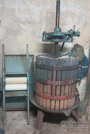 torchio, deraspatrice manuale e bidone inox 200l