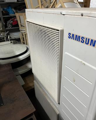 Climatizzatore SAMSUNG mod. AM100KXMDGH