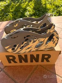 Yeezy Foam Runner MXT Moon Grey