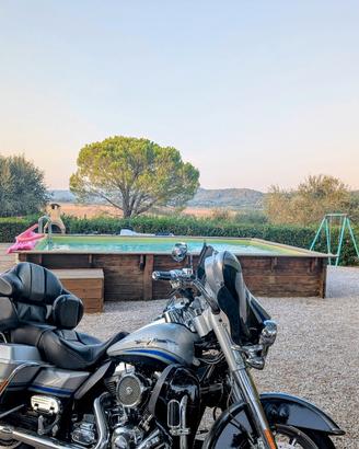 Harley Davidson Electra Glide Ultra Classic CVO