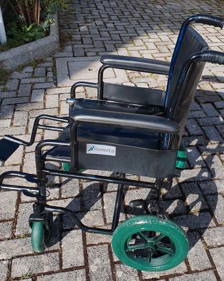 sedia a rotelle in buono stato