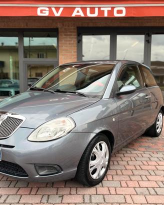 Lancia Ypsilon 1.2 8v