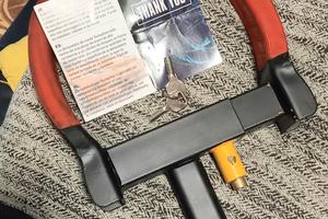 Antifurto blocca ruota