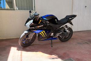 Yamaha yzf125r 2018 €3000